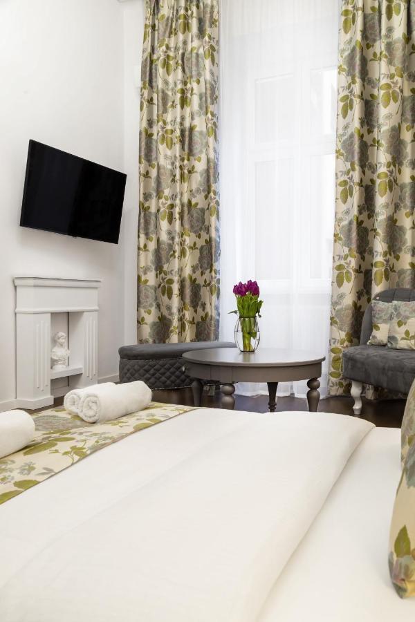 Househost Apartment: Boguslawskiego Street Krakow