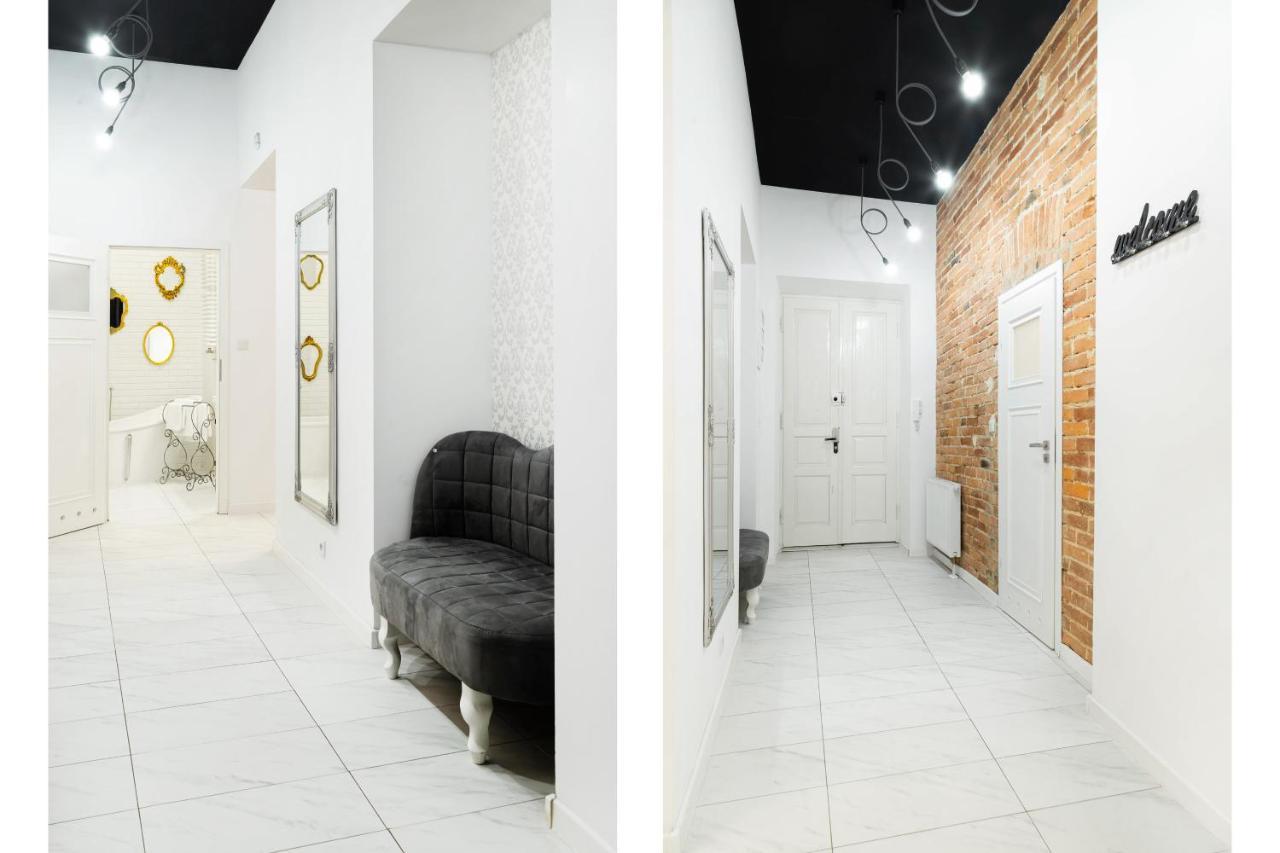 Househost Apartment: Boguslawskiego Street Apartment *