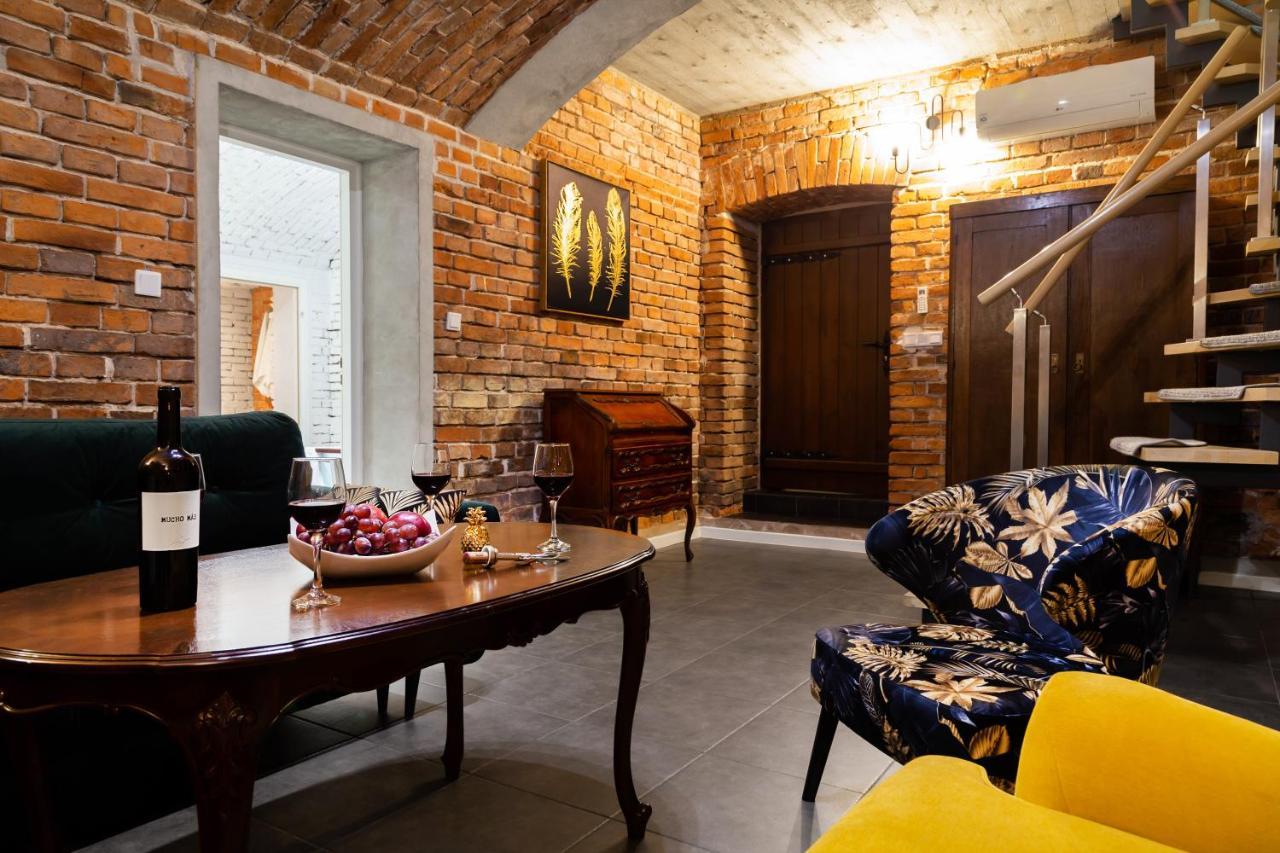 Househost Apartment: Boguslawskiego Street Appartamento